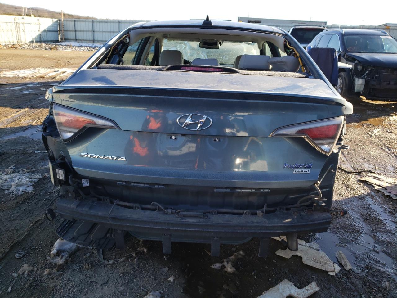 2016 Hyundai Sonata Hybrid VIN: KMHE34L19GA023205 Lot: 87683625