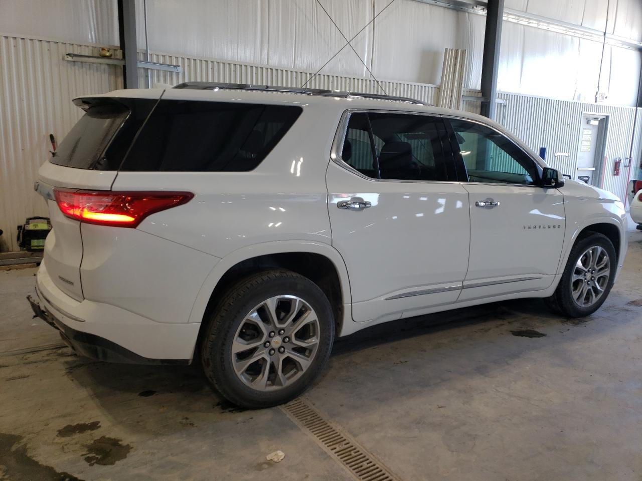 2021 Chevrolet Traverse - Image 3