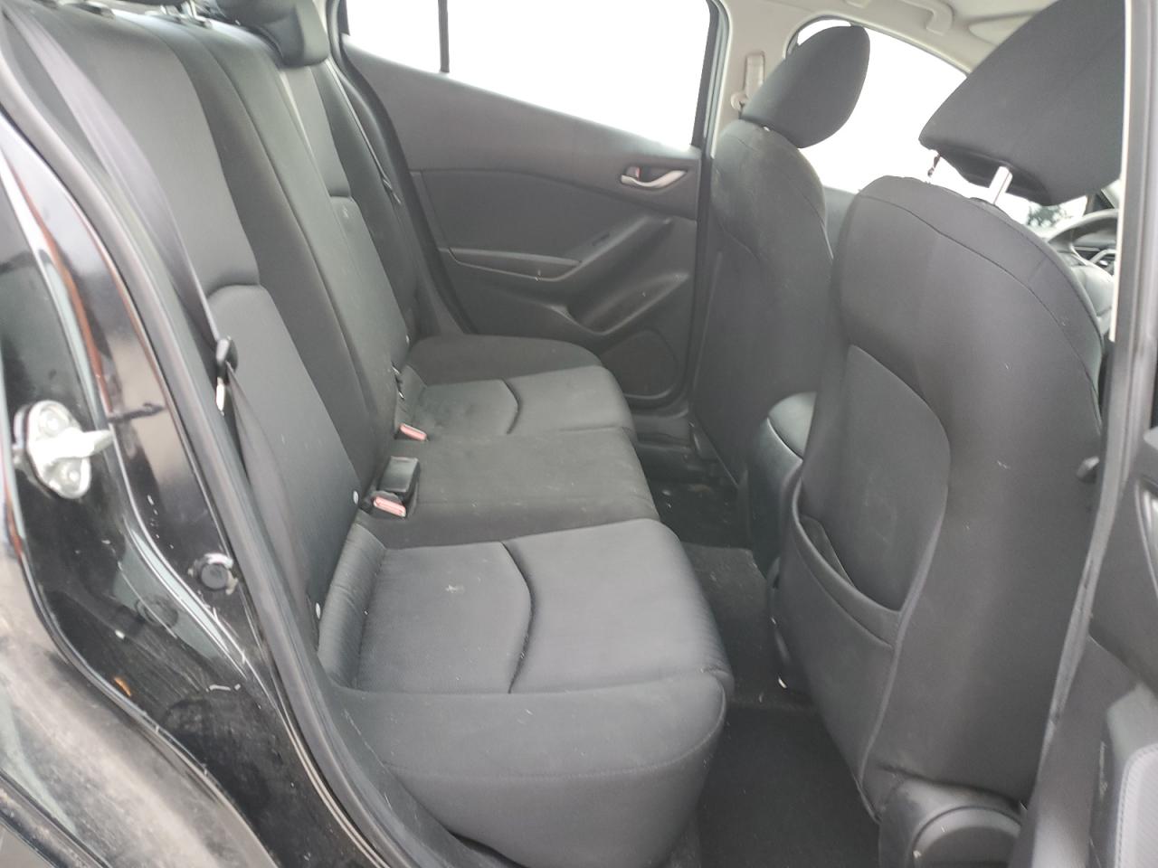 2016 Mazda 3 - Image 11