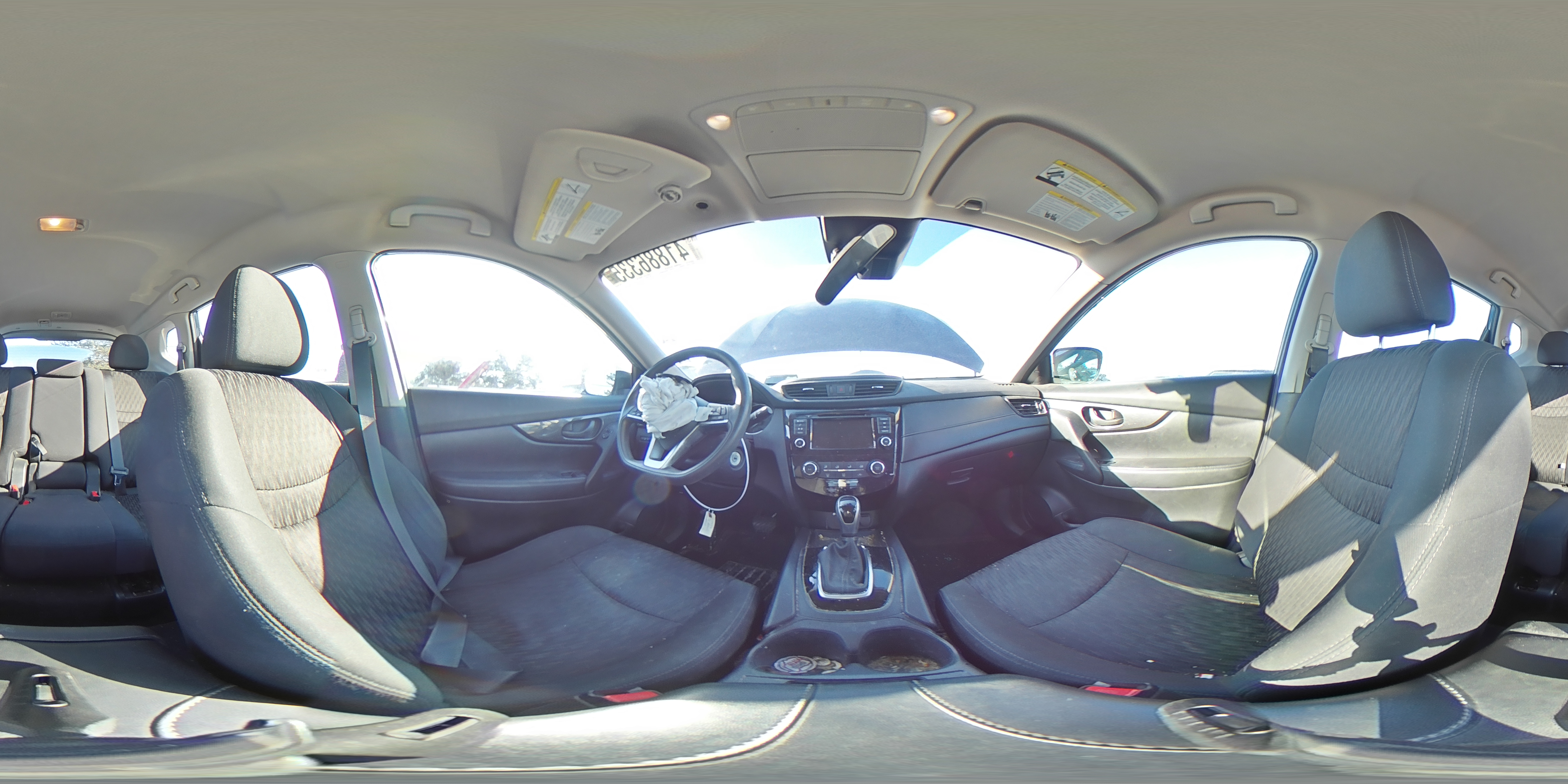 2020 Nissan Rogue - Image 13