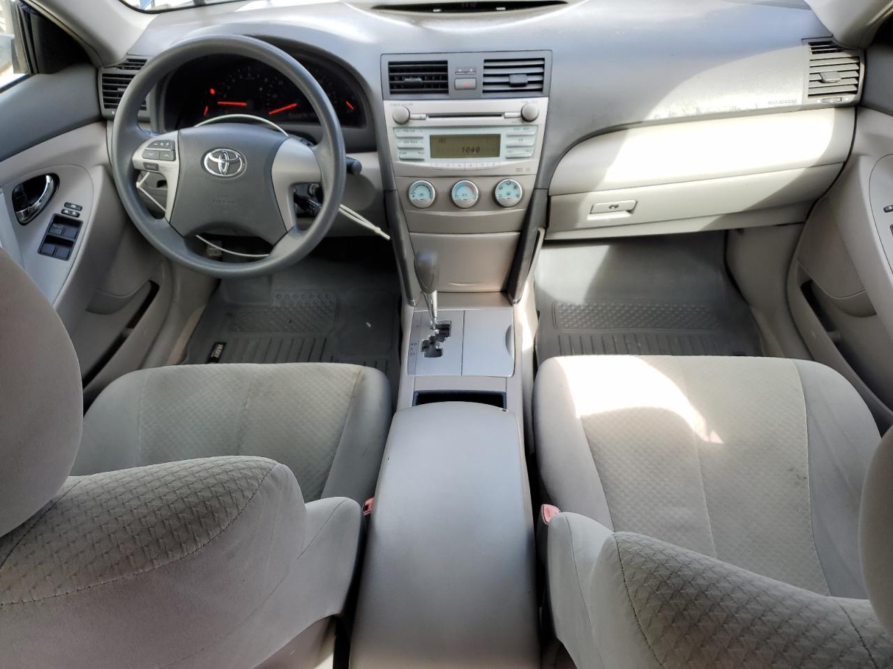 2009 Toyota Camry - Image 8