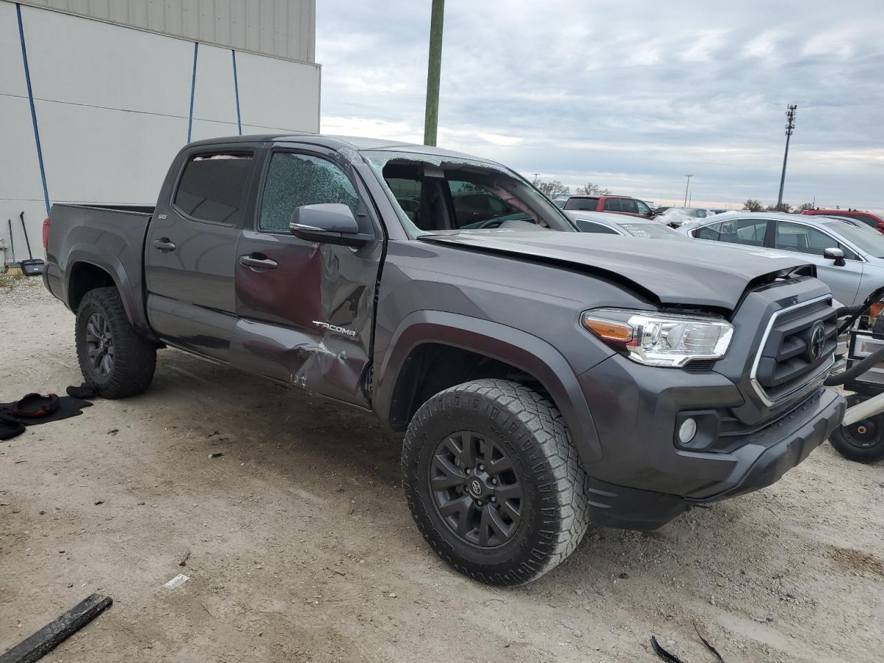 2022 Toyota Tacoma - Image 4