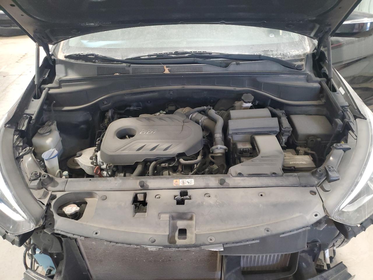 2018 Hyundai Santa Fe - Image 12