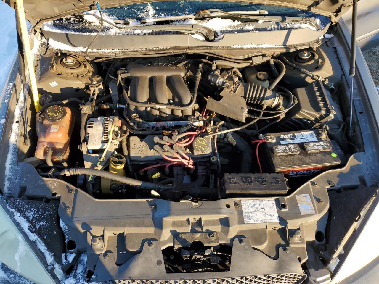 2004 Ford Taurus - Image 11