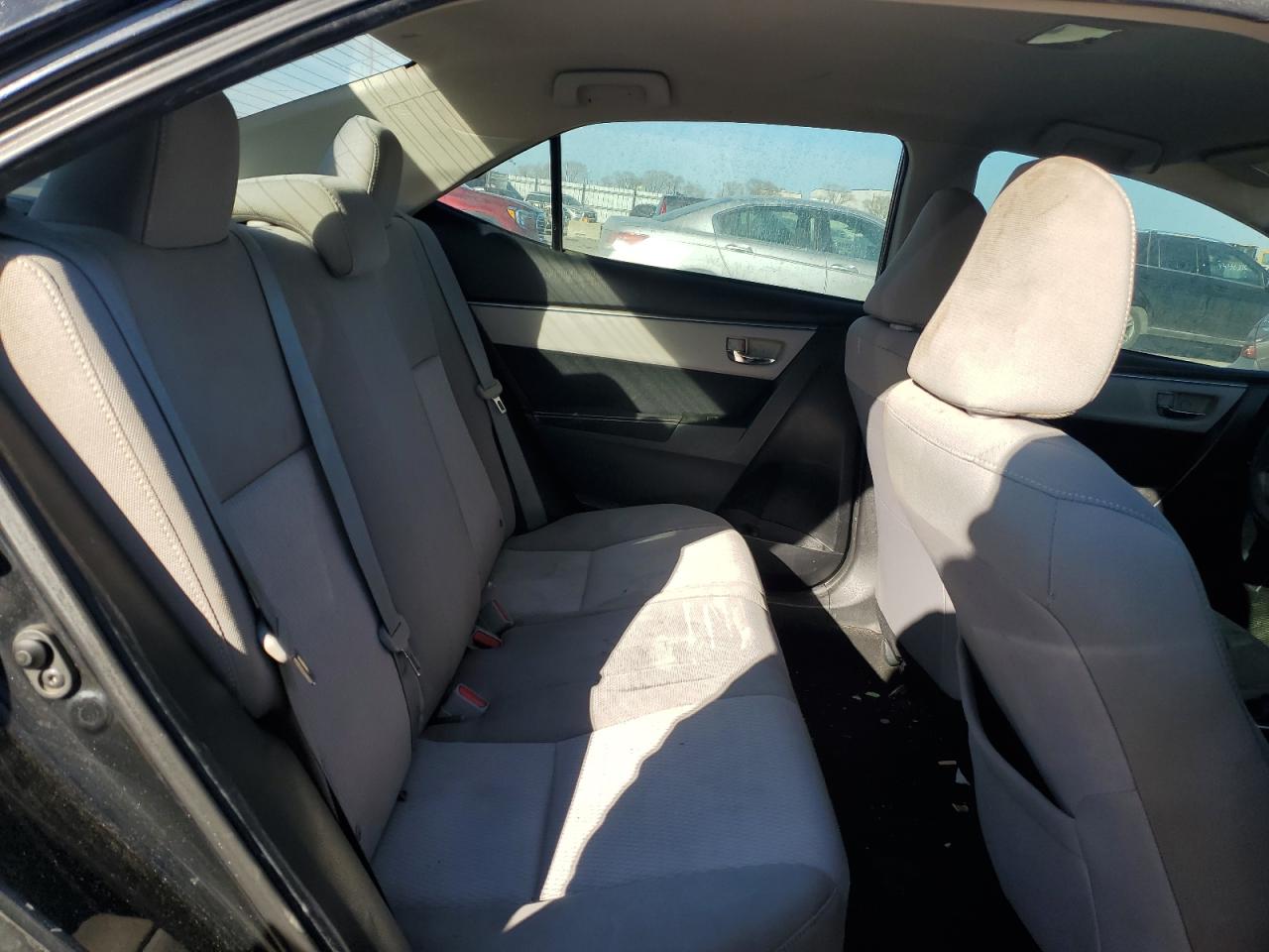 2014 Toyota Corolla L VIN: 5YFBURHE9EP092370 Lot: 42625275