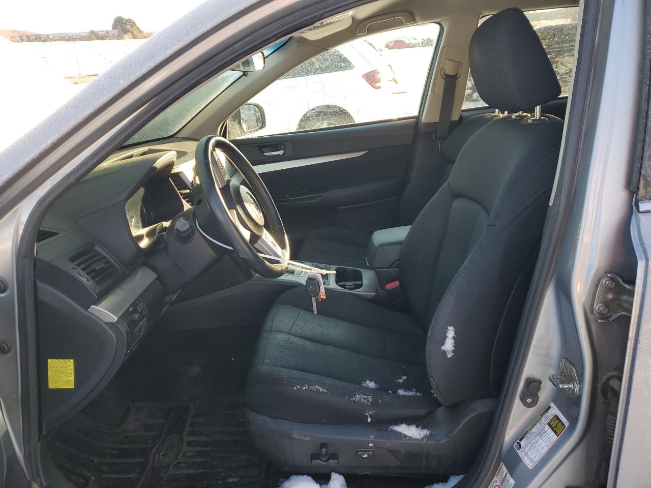 2010 Subaru Outback - Image 7