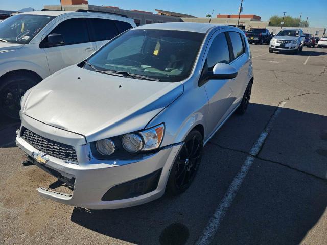 Hatchbacks CHEVROLET SONIC 2012 Srebrny