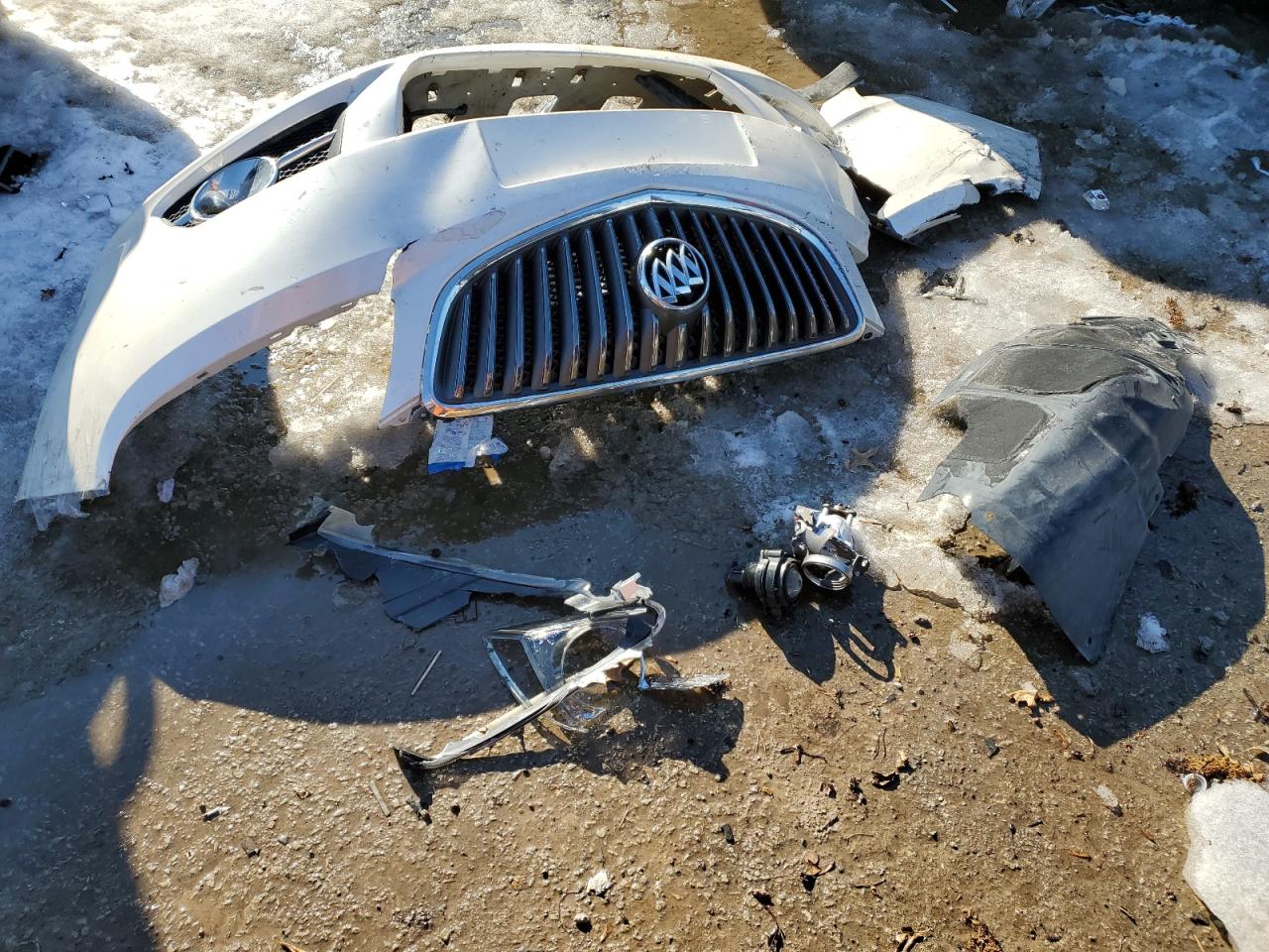 2014 Buick Verano - Image 12