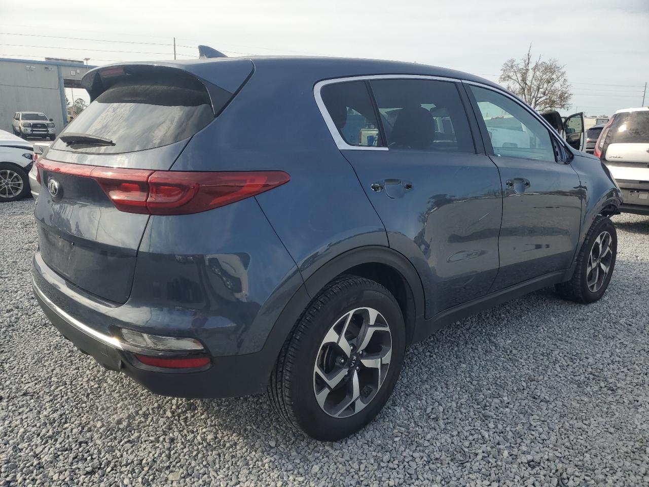 2022 Kia Sportage - Image 3