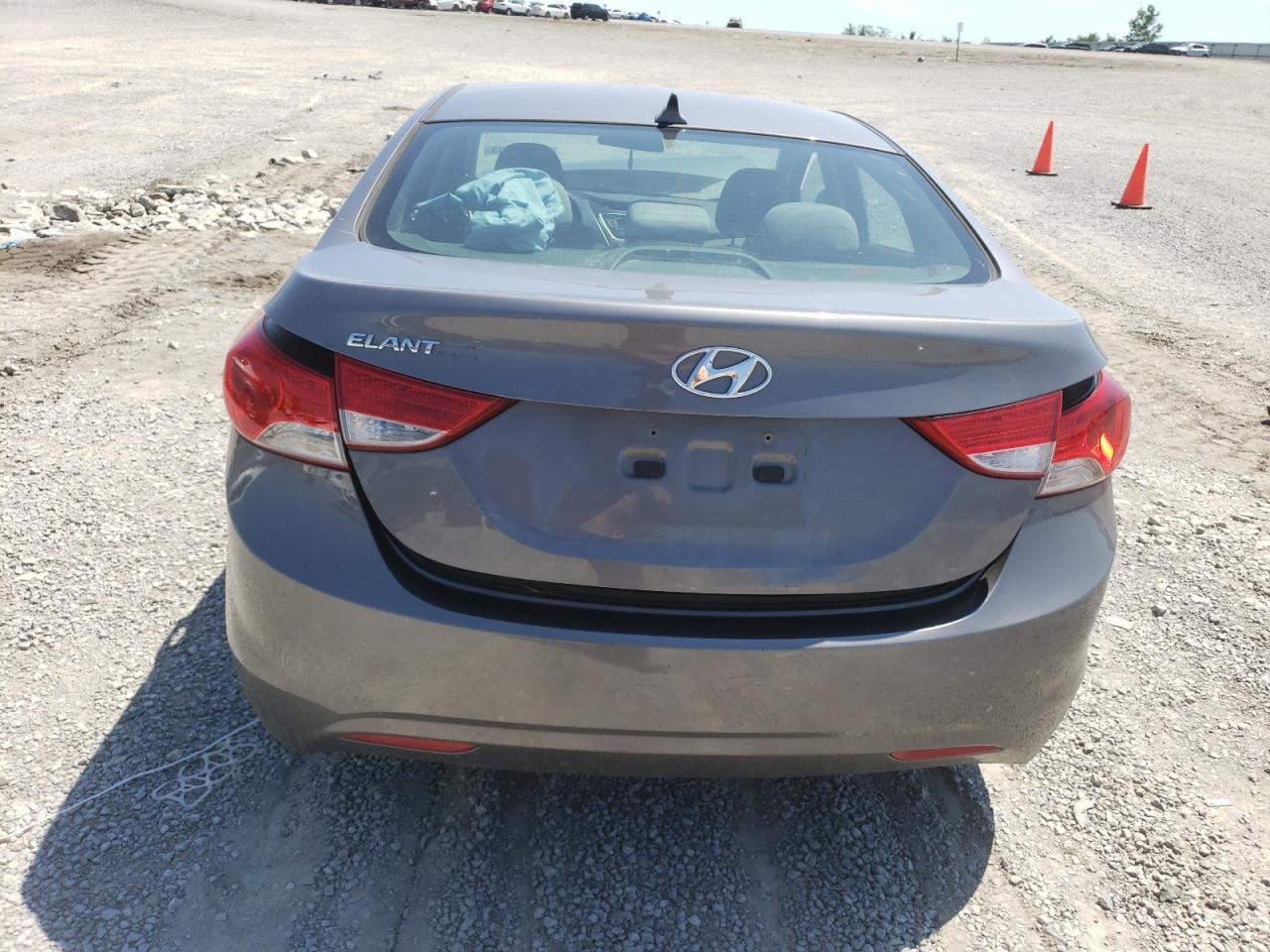 2011 Hyundai Elantra - Image 6