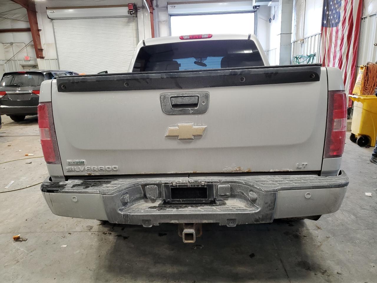 2011 Chevrolet Silverado - Image 6
