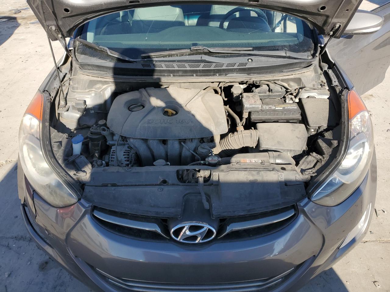 2013 Hyundai Elantra - Image 11