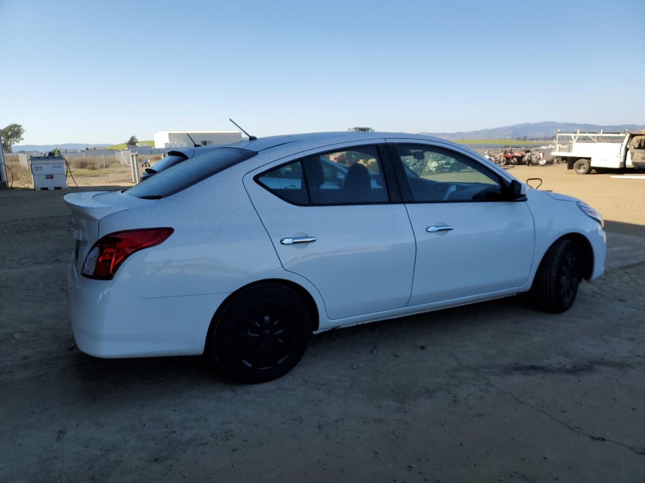 2019 Nissan Versa - Image 3