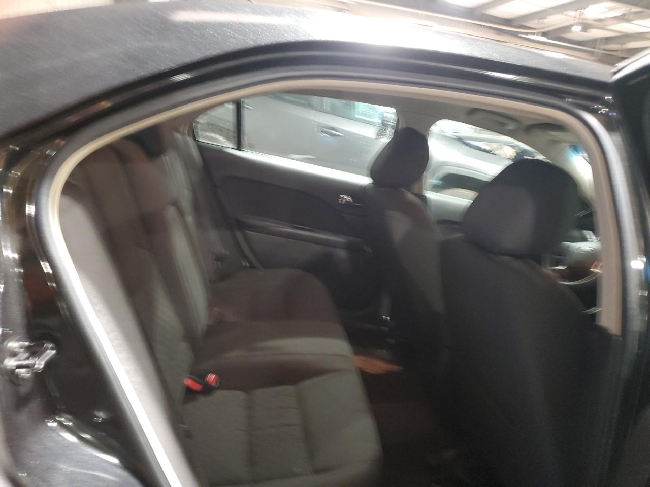 2011 Ford Fusion - Image 10