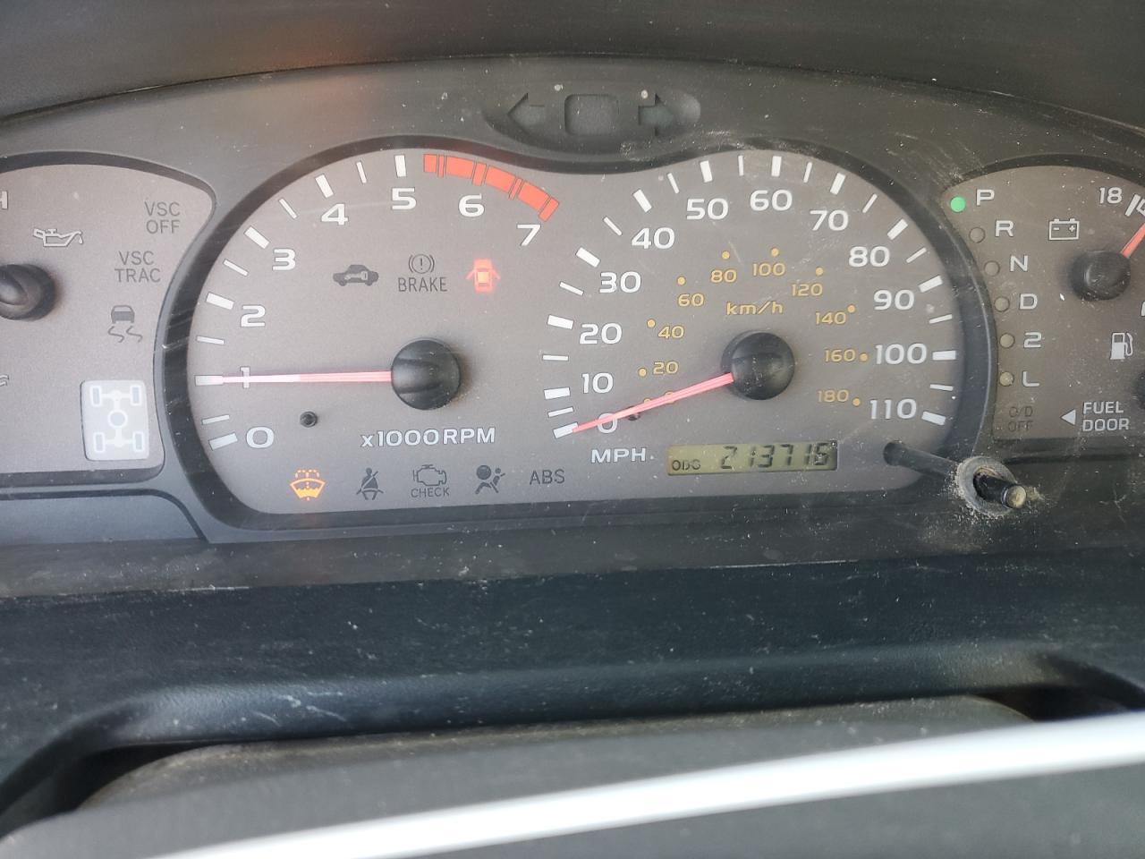 2002 Toyota Sequoia Limited VIN: 5TDBT48A62S113763 Lot: 88865635