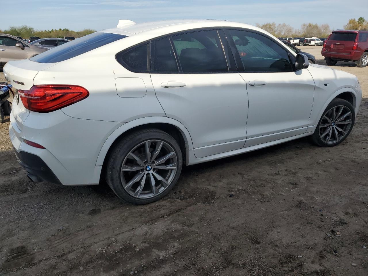 2017 BMW X4 - Image 3