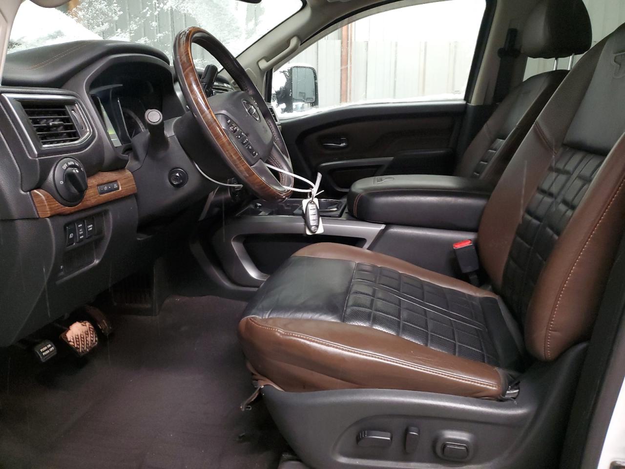 2017 Nissan Titan - Image 7