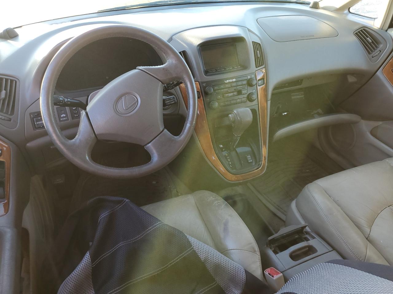 2000 Lexus RX - Image 8