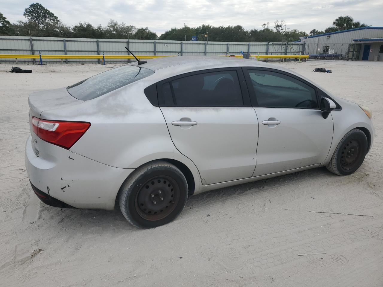 2014 Kia Rio - Image 3