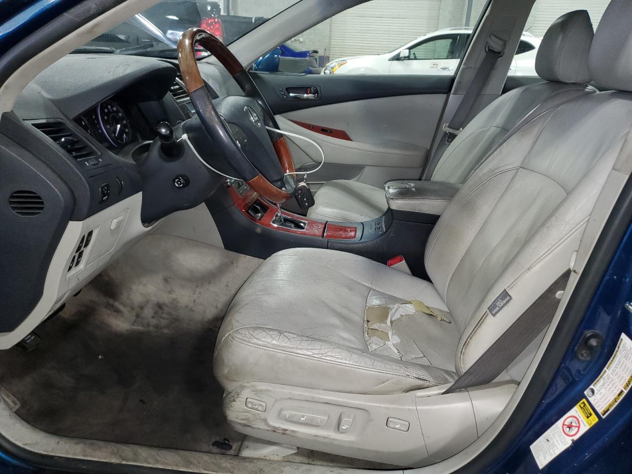 2008 Lexus ES - Image 7