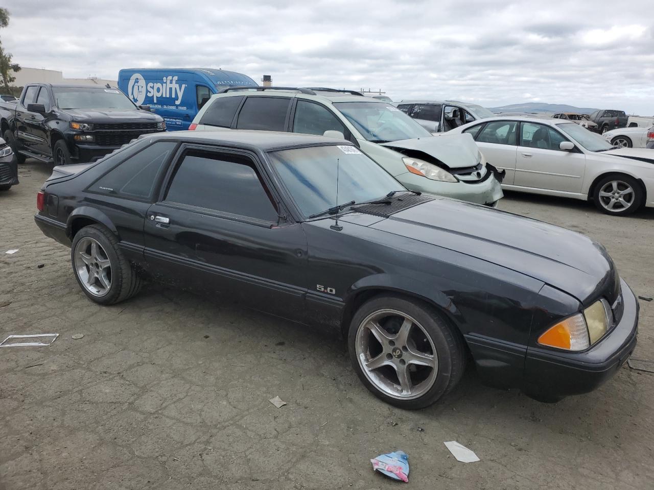 1991 Ford Mustang - Image 4
