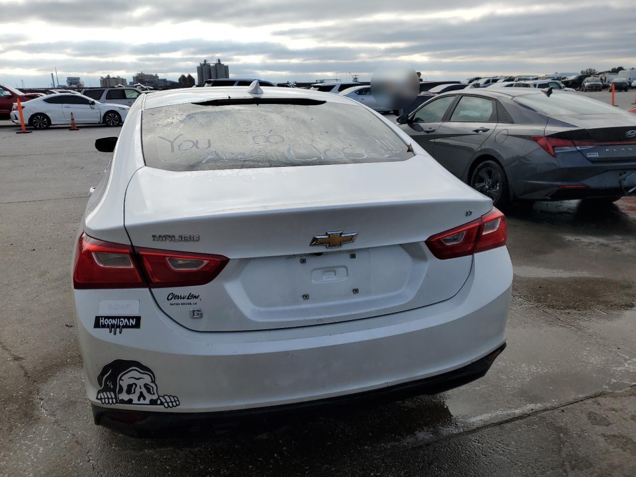 2017 Chevrolet Malibu - Image 6