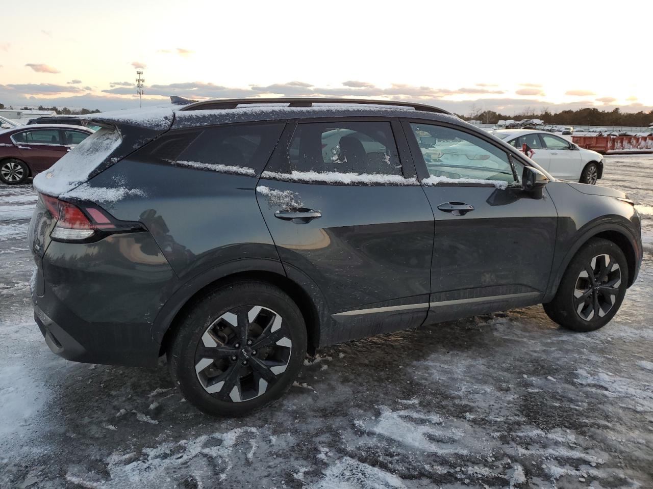 2023 Kia Sportage - Image 3