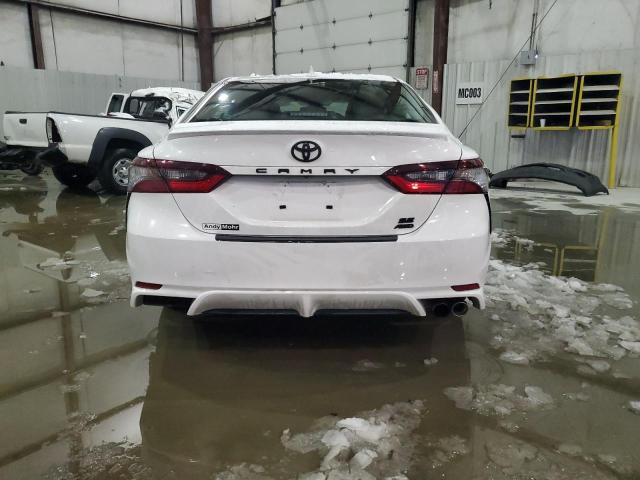  TOYOTA CAMRY 2024 Белы
