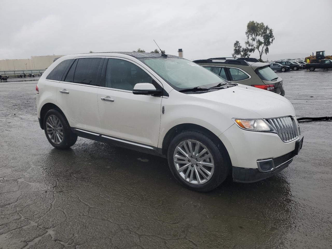 VIN 2LMDJ6JK7FBL25608 2015 LINCOLN MKX no.4