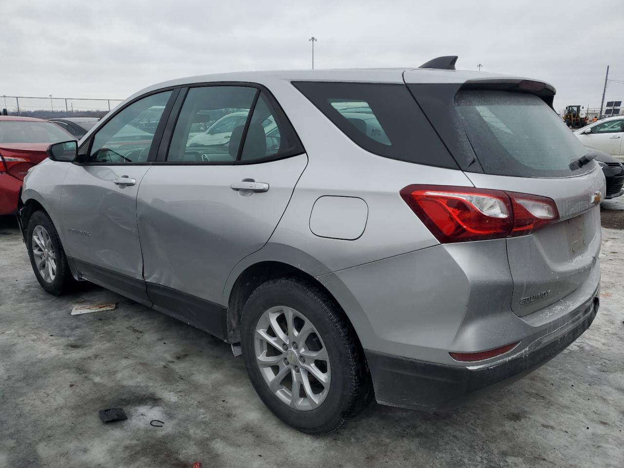 2018 Chevrolet Equinox - Image 2