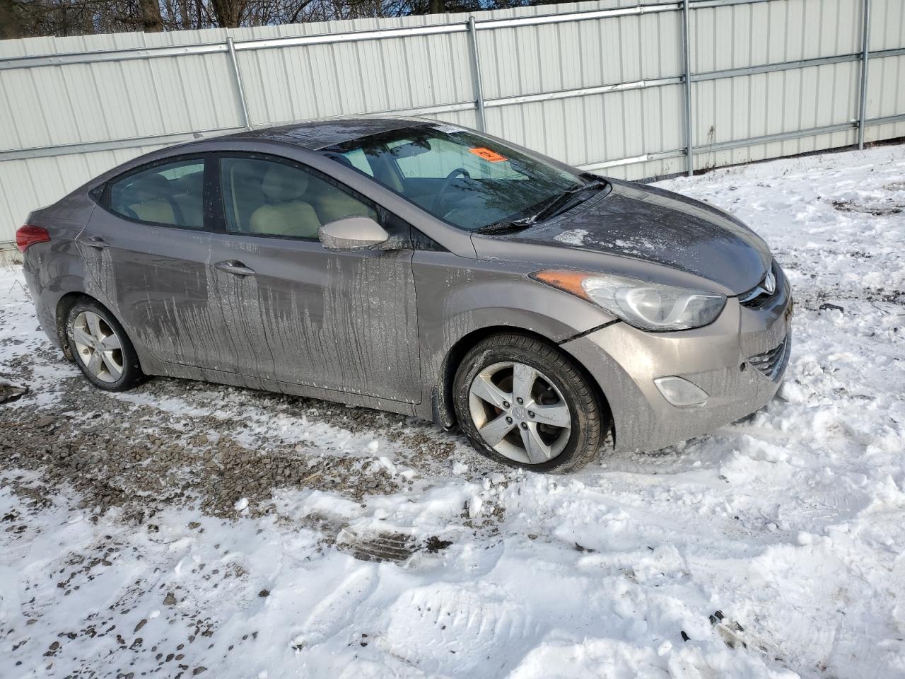 VIN 5NPDH4AE9DH383702 2013 HYUNDAI ELANTRA no.4