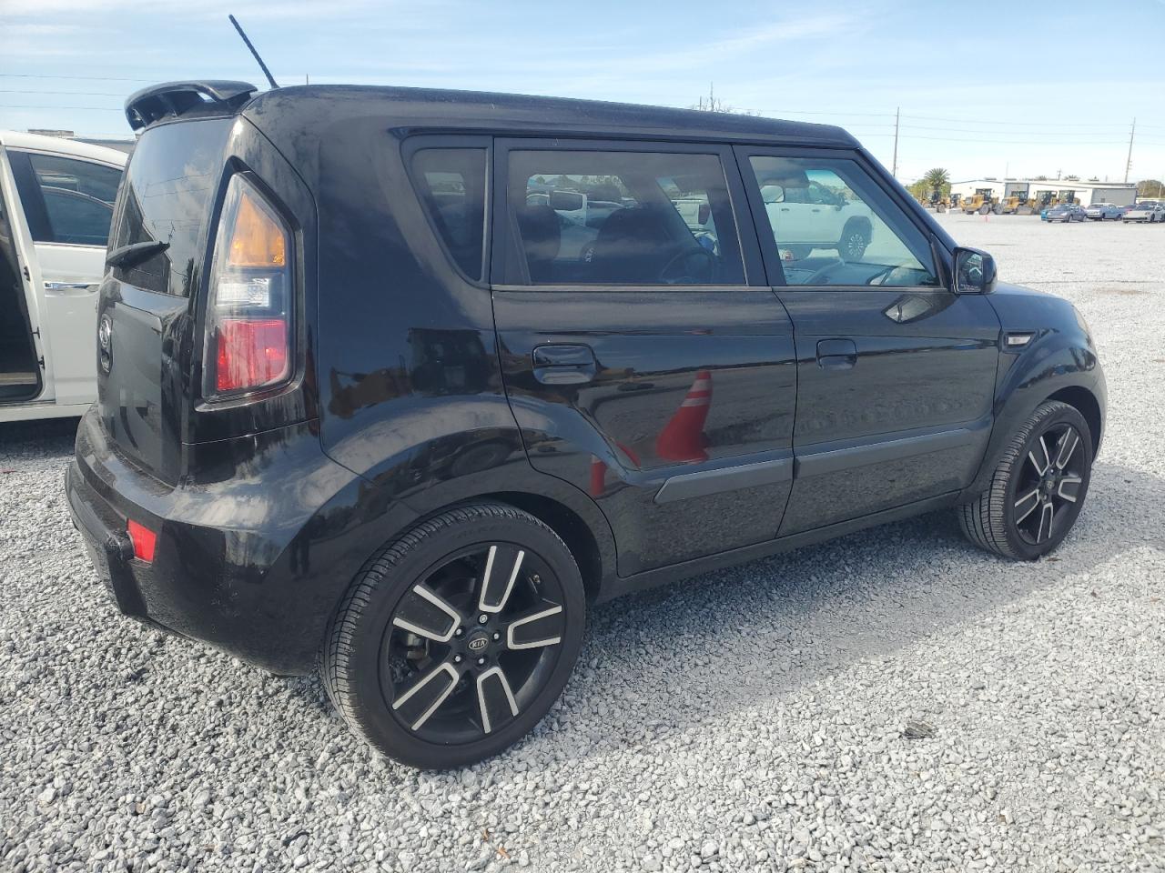 2010 Kia Soul - Image 3