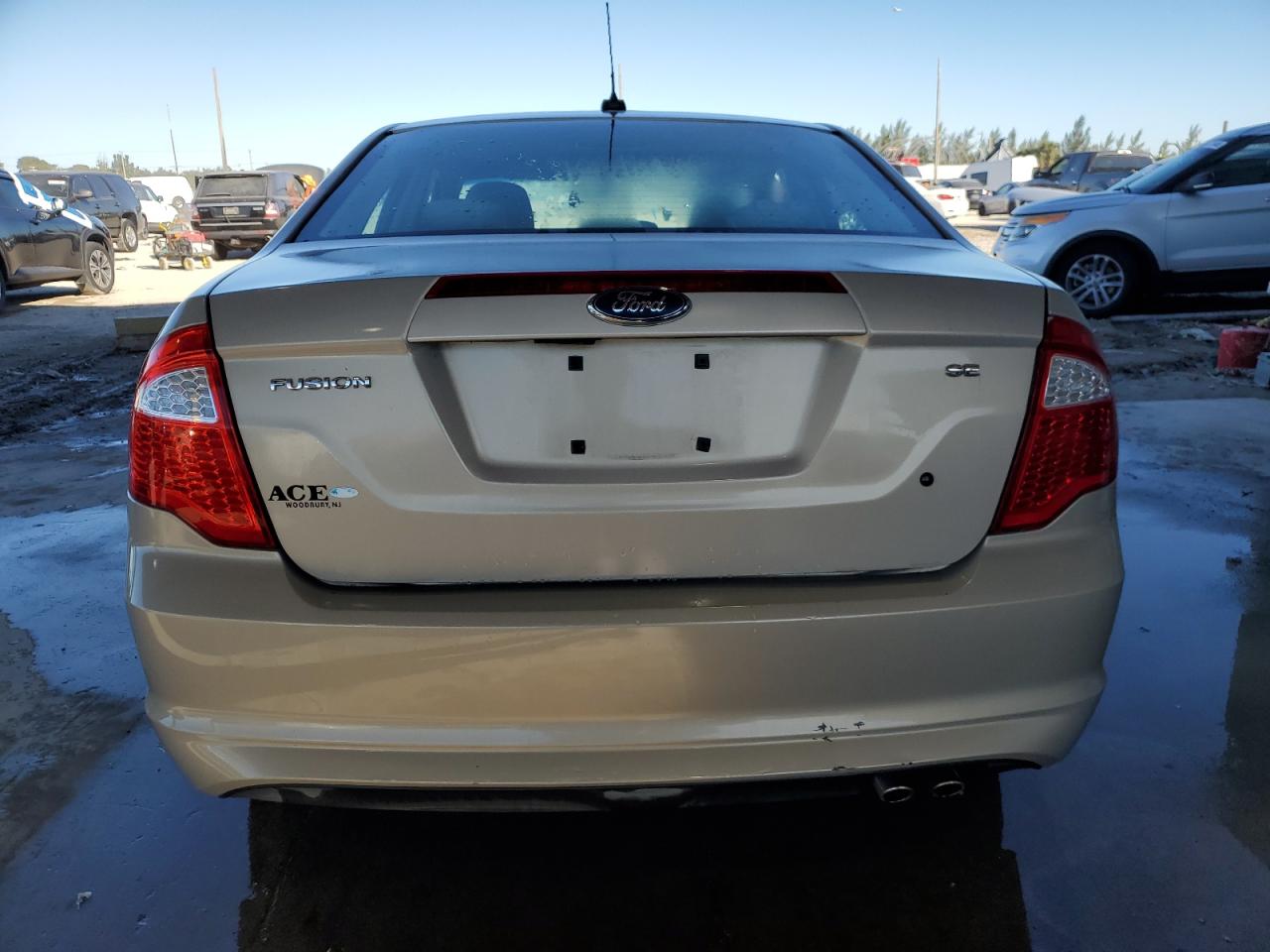 2010 Ford Fusion - Image 6