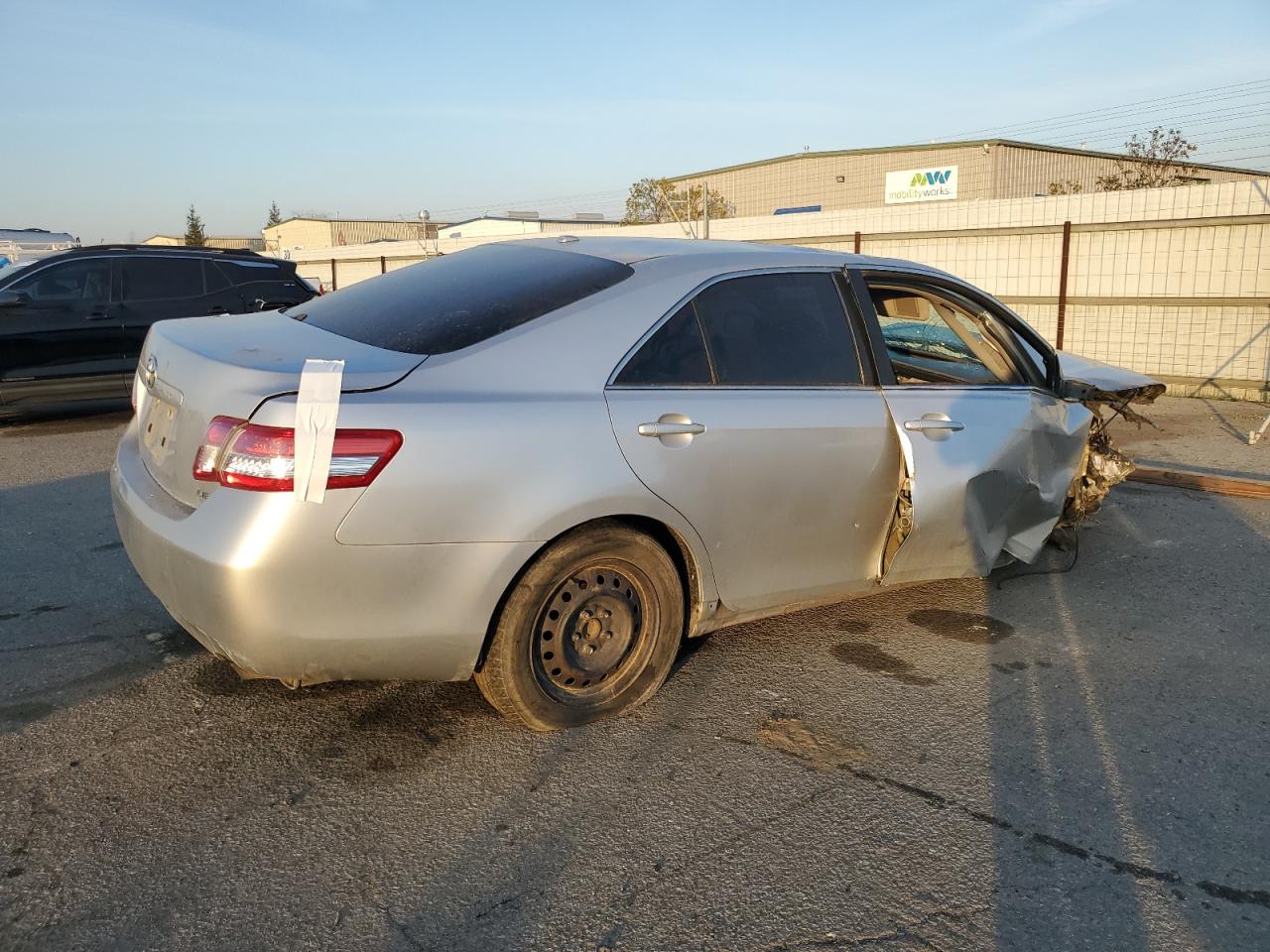 2010 Toyota Camry - Image 3