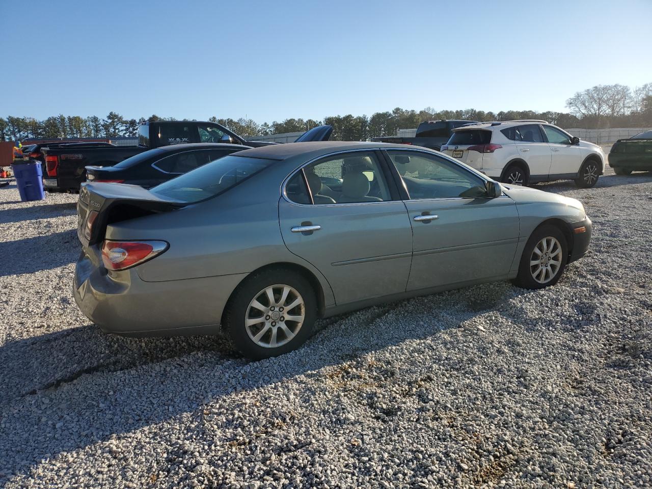 2004 Lexus ES - Image 3