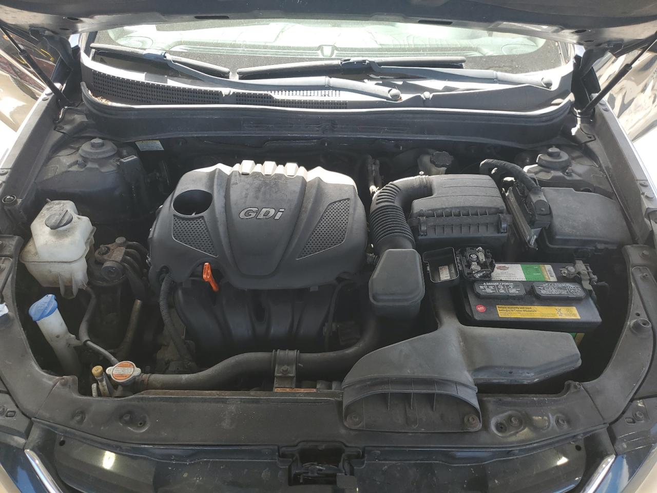 2012 Hyundai Sonata - Image 11