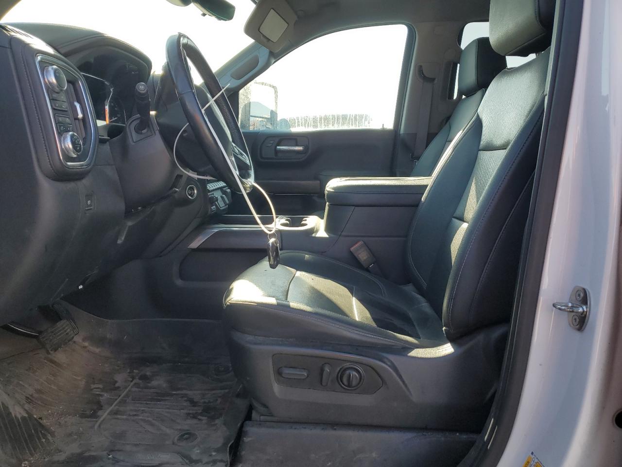 2022 GMC Sierra - Image 7