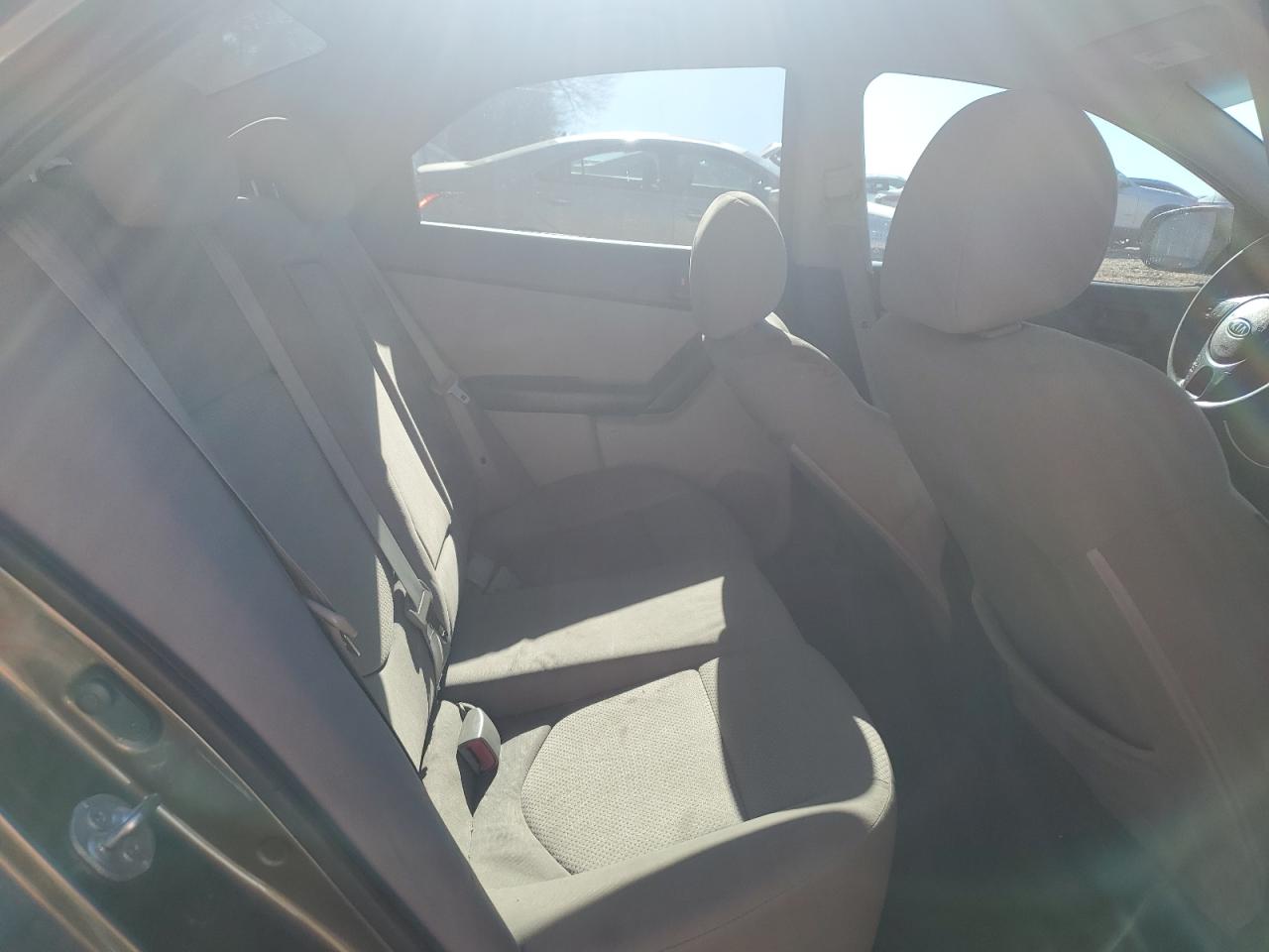 2011 Kia Forte - Image 10