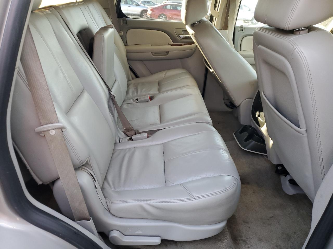 2009 Chevrolet Tahoe - Image 11