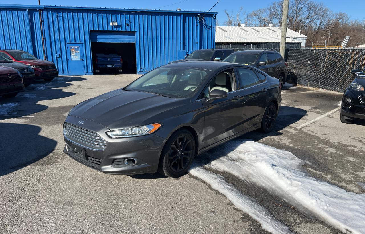 2019 Ford Fusion - Image 2