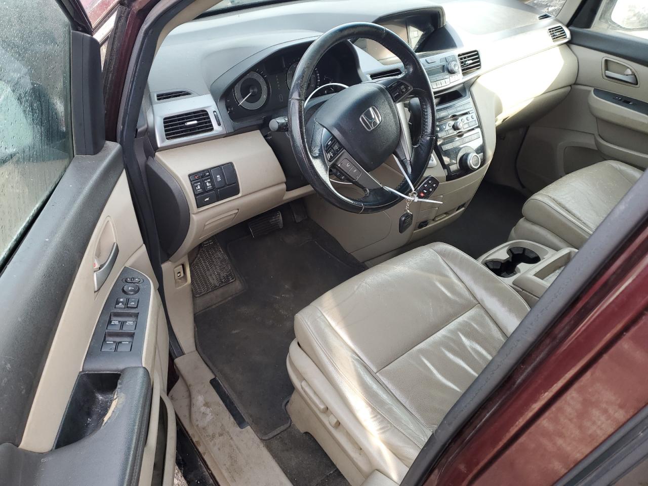 2011 Honda Odyssey - Image 8