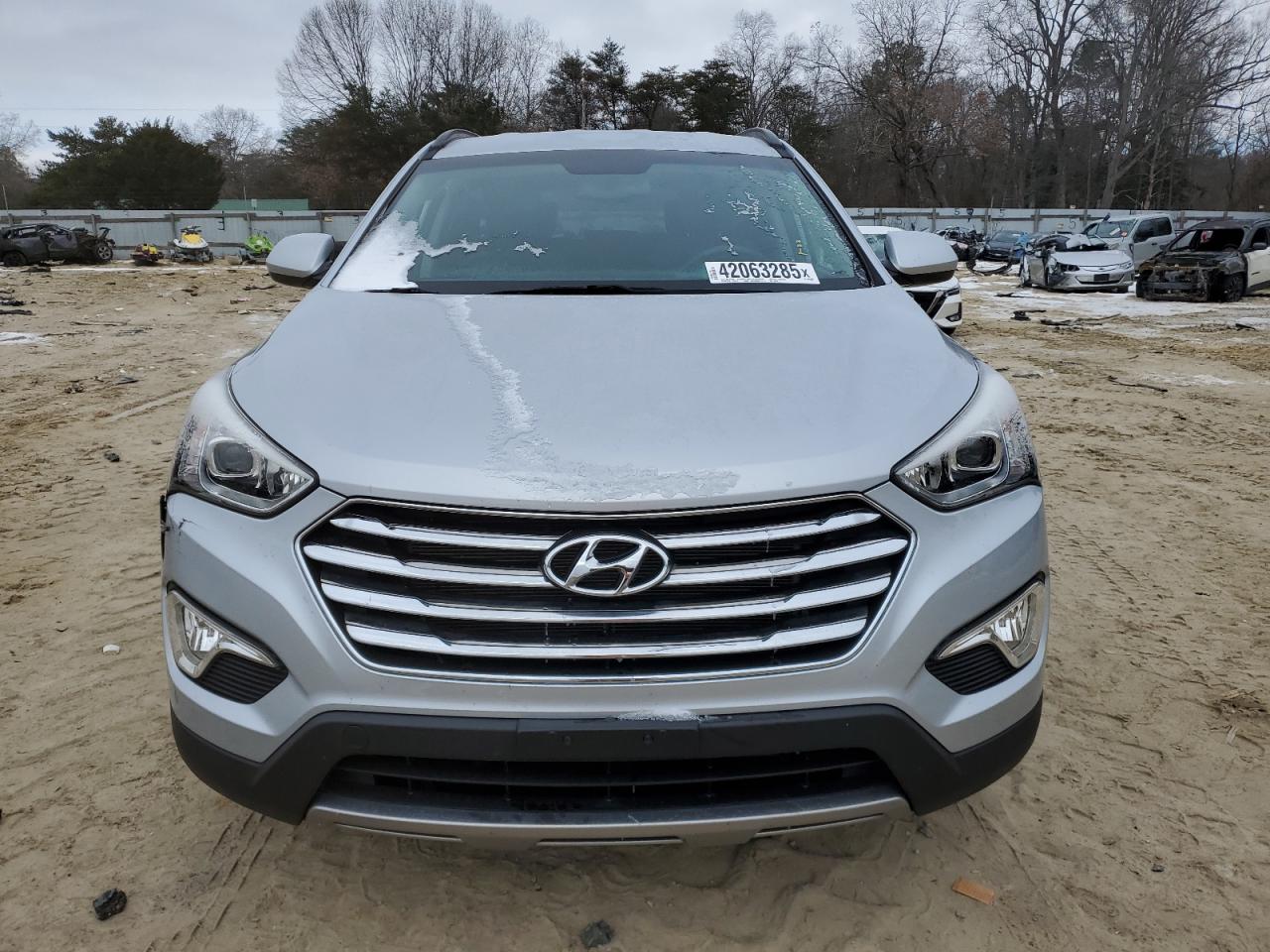 2016 Hyundai Santa Fe - Image 5
