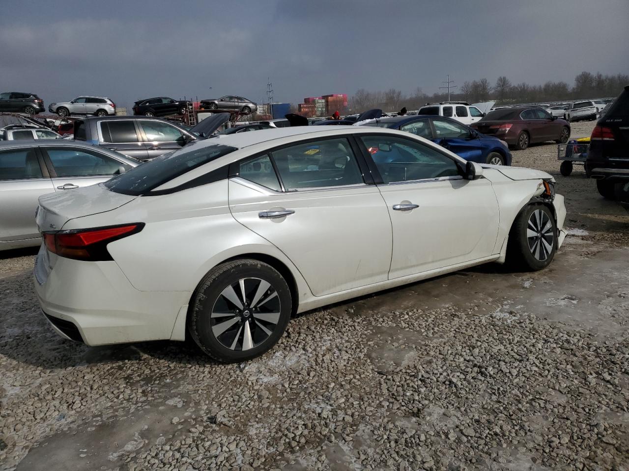 2019 Nissan Altima - Image 3