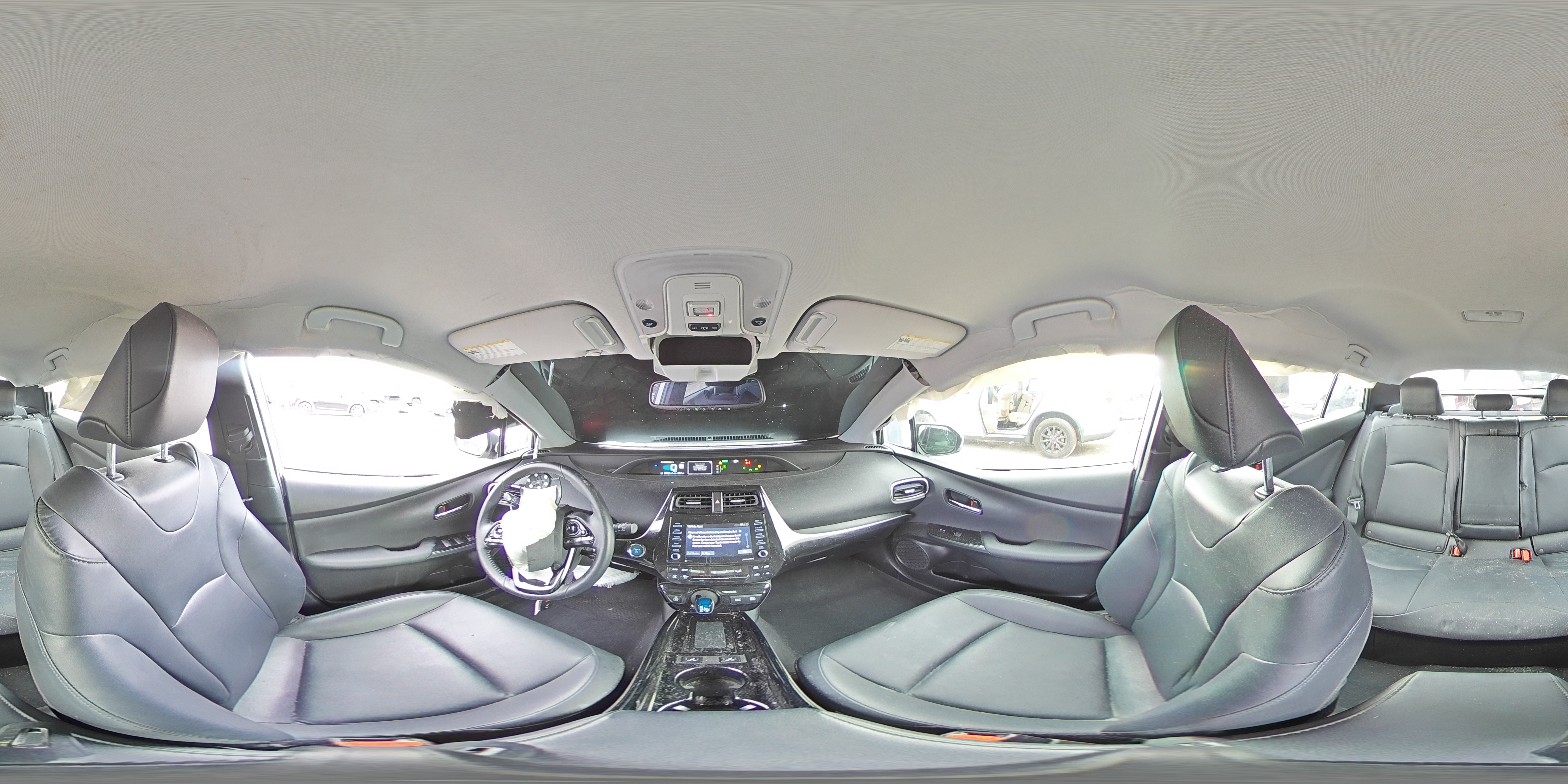 2022 Toyota Prius - Image 14