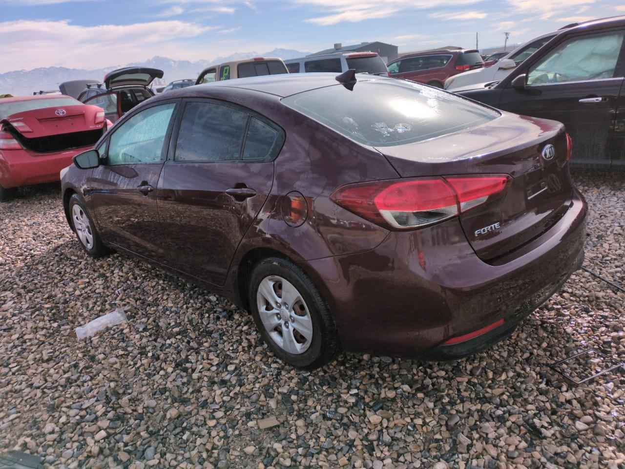 2018 Kia Forte - Image 2
