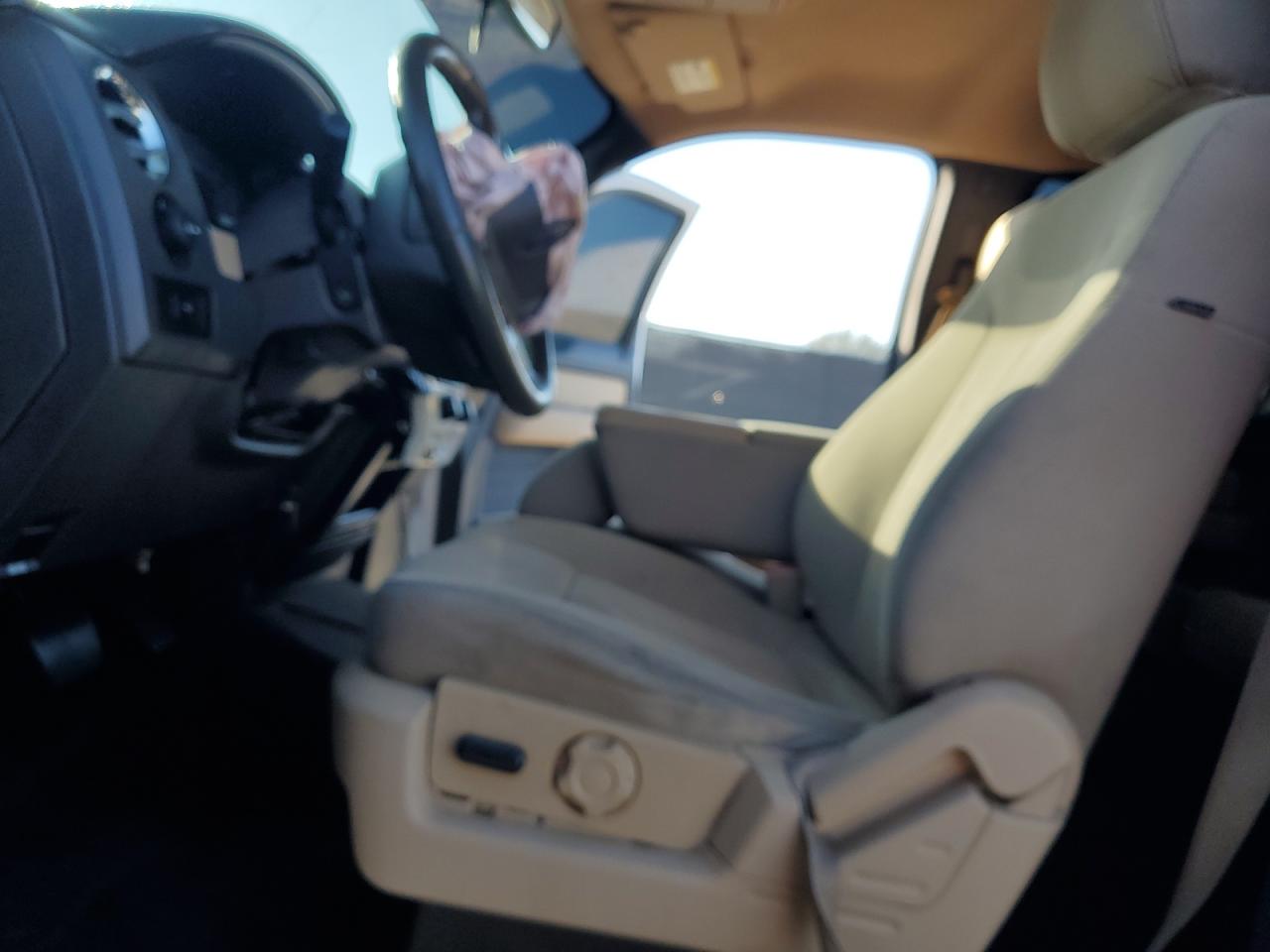2011 Ford F-150 - Image 7