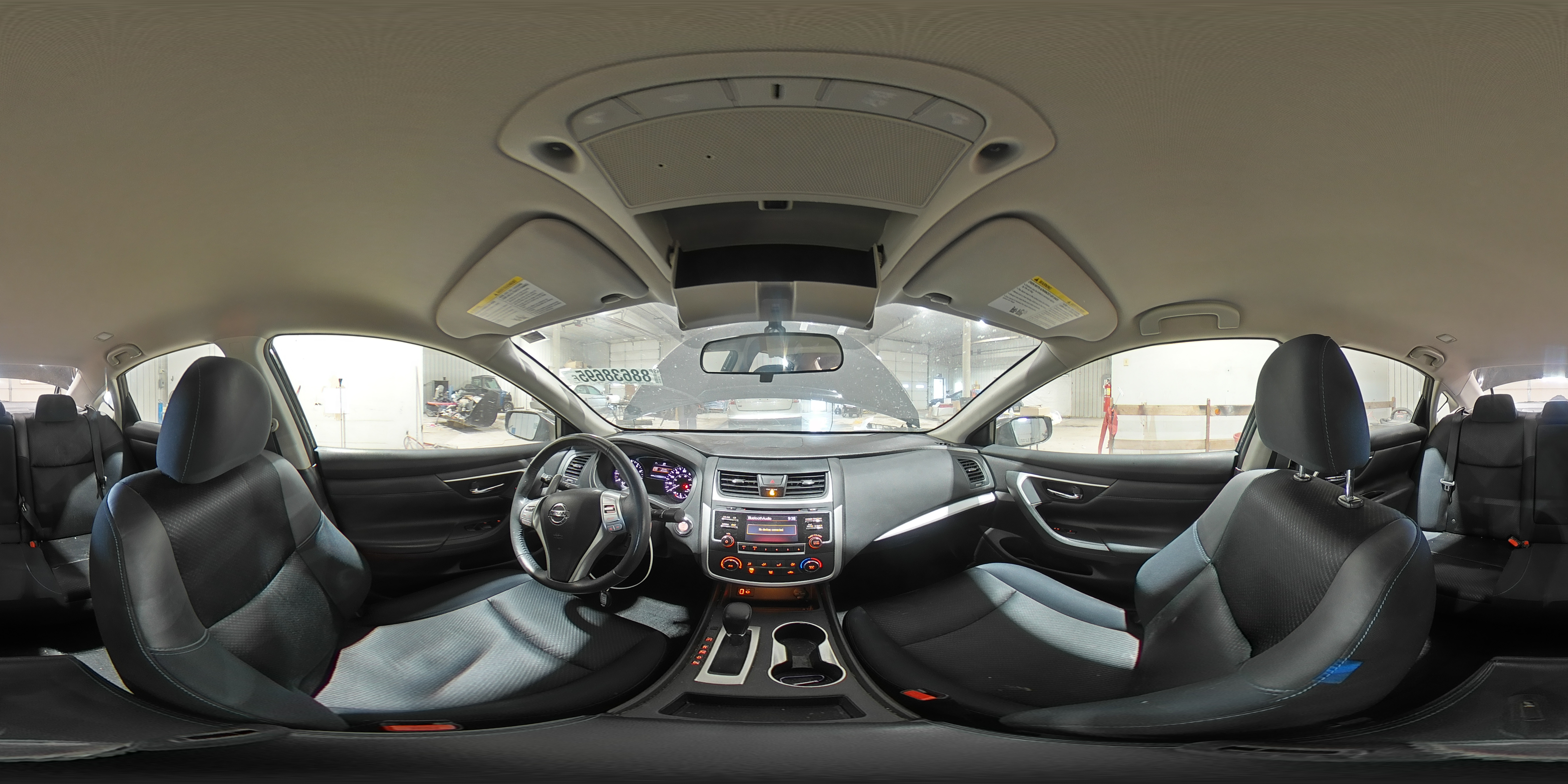 2017 Nissan Altima - Image 14