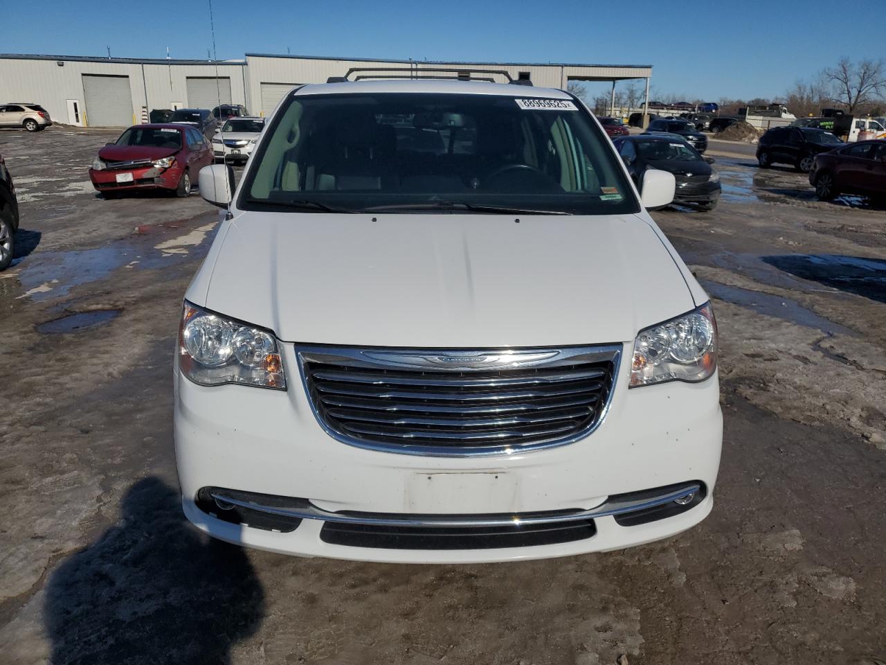 2016 Chrysler Town & Country - Image 5
