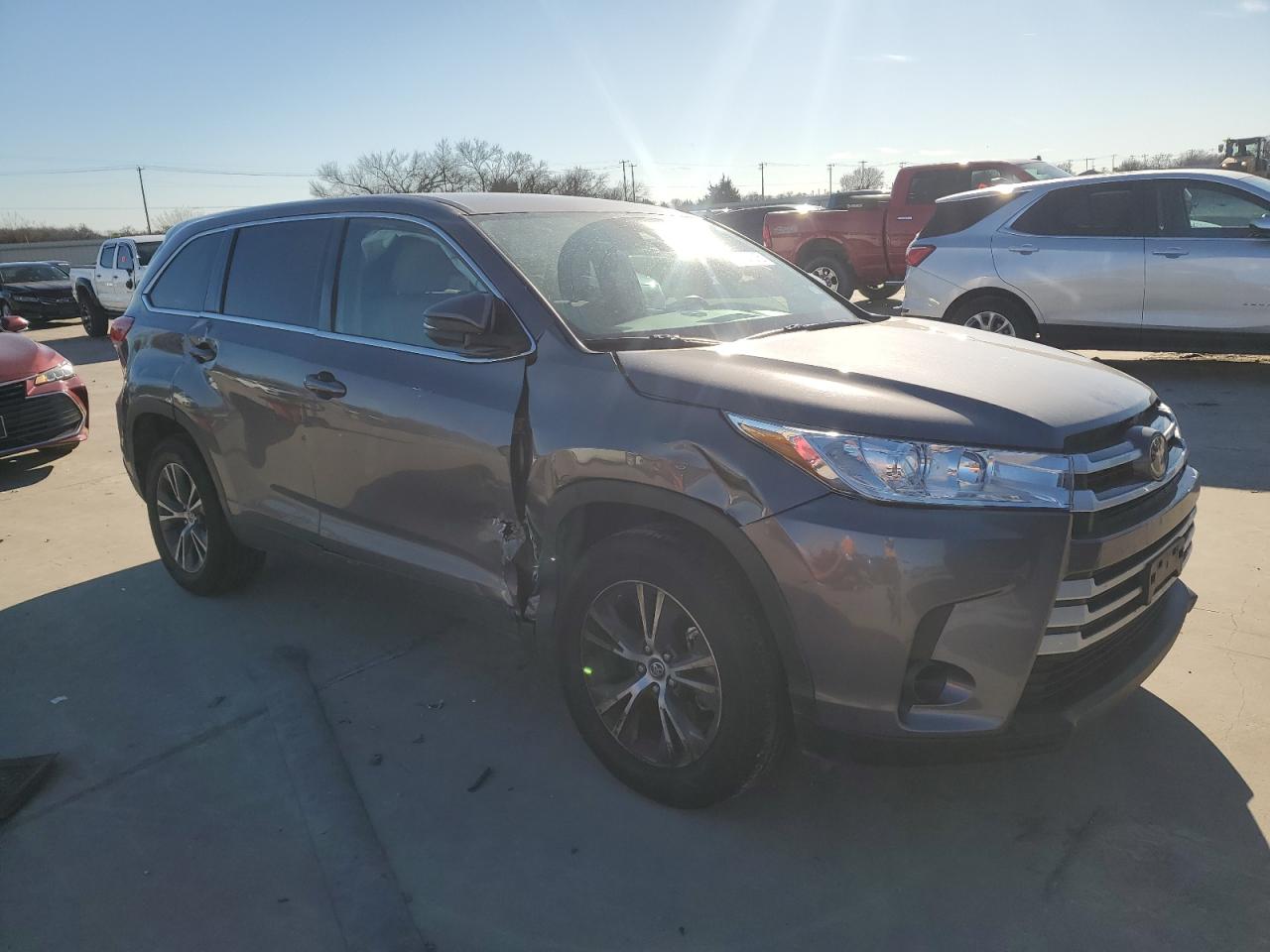 2019 Toyota Highlander - Image 4