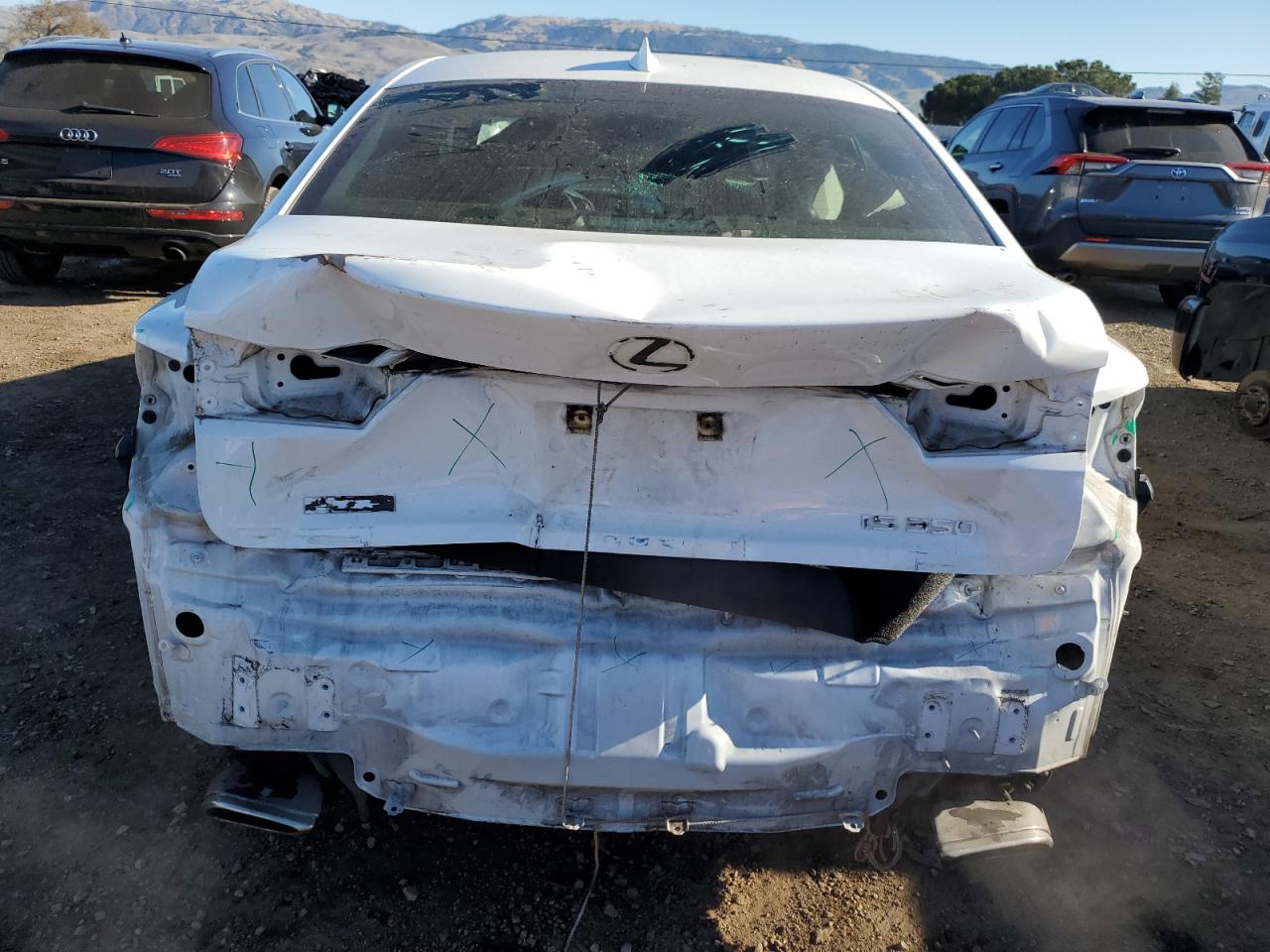 2018 Lexus IS - Image 6